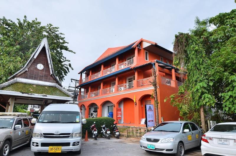 The Orange Pier Guesthouse Ban Bang Chak  Eksteriør bilde